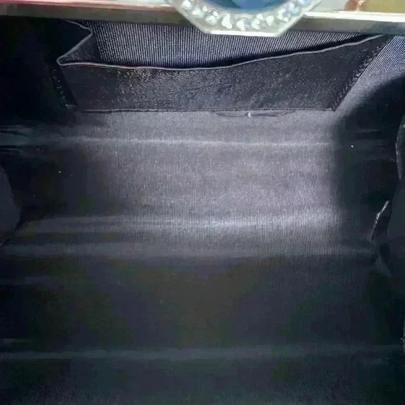 Beautiful yellow marble, faux patent leather small tote bag - Picture 7 of 8